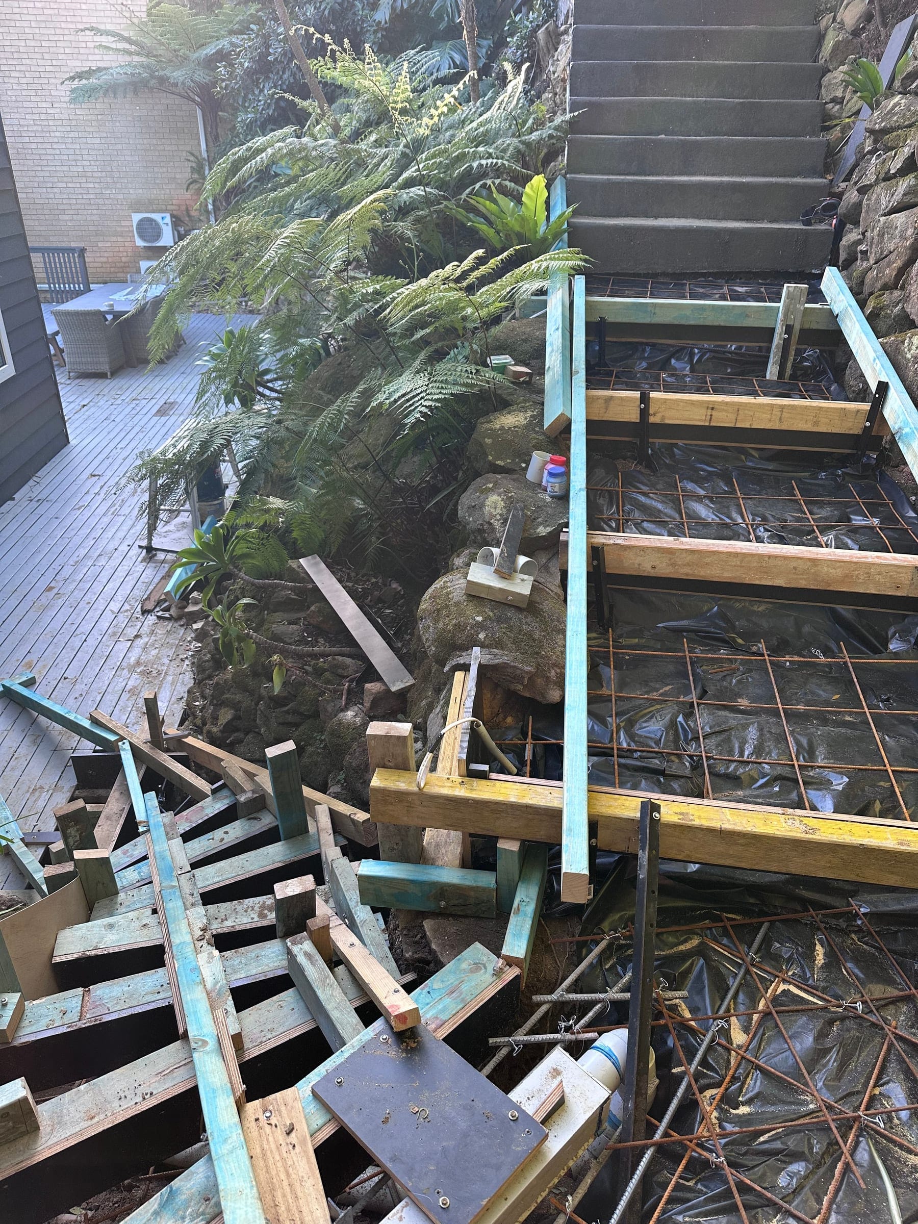 Custom formwork for architectural concrete staircase at Narrabeen